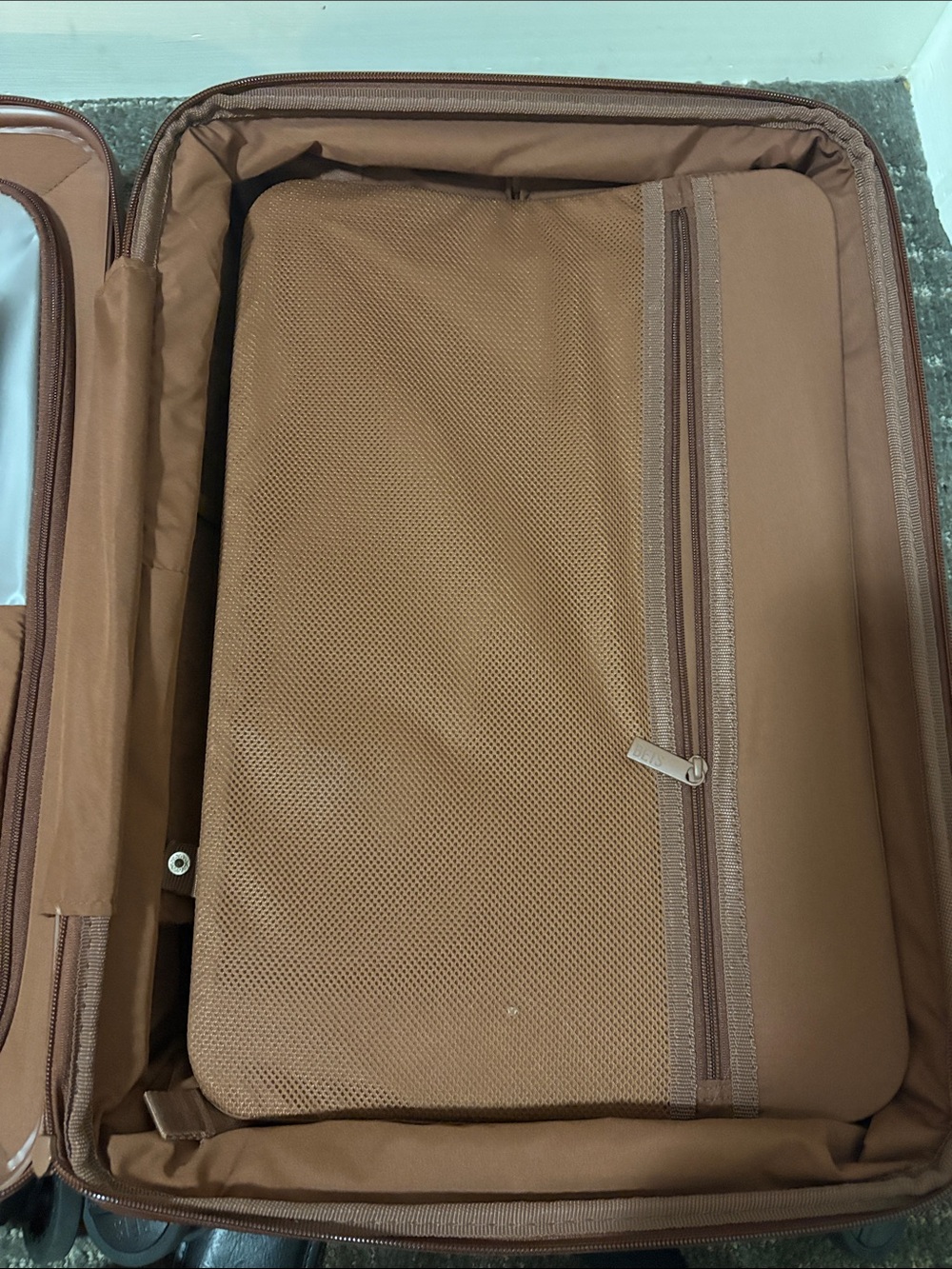 BEIS Compact Carry-On Spinner in Mauve Brown - Picture 4 of 6